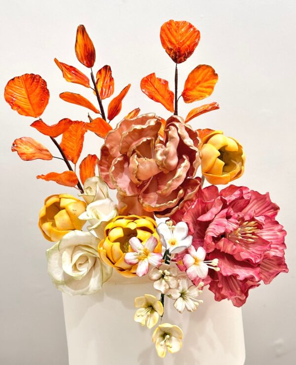 GUM PASTE FLOWER CAKE DESIGN MASTERCLASS - Image 7